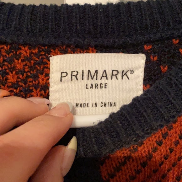 Fun sweater - Picture 2 of 2